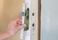 Vyměnit zadlabací zámek není vůbec složité, stačí dodržet několik pravidel