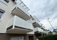 Chybí vám v bytě slunce a čerstvý vzduch? Pomůže přístavba lodžie