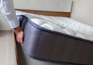 Aby matrace vydržela co nejdéle, je ji třeba pravidelně otáčet
