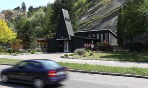 Pro přístavbu evangelického kostela v Praze-Braníku byl využit systém LINDAB STAVBY