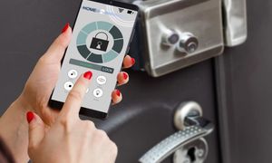 Místo klíčů chytrý telefon: FOR ARCH ukáže technologie bezpečnosti dveří i novinky otvorových výplní