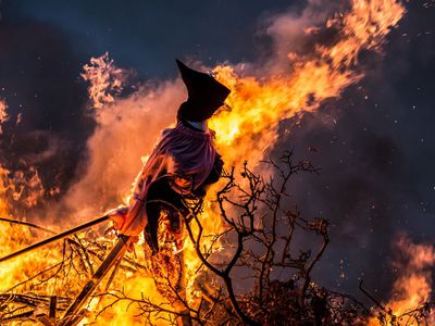Ohlaste pálení čarodějnic předem hasičům, za vatru vám jinak hrozí vysoká pokuta